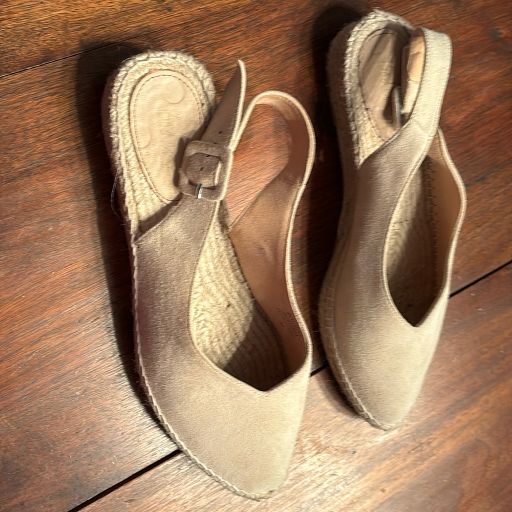 Women’s shoes
